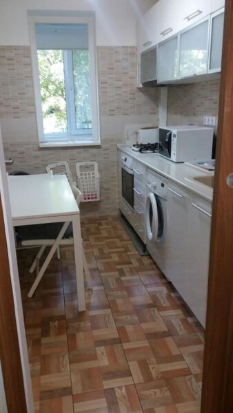 Berceni, Emil Racovita, 2 camere,